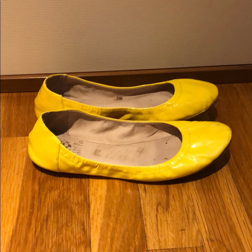 Vince Camuto flats